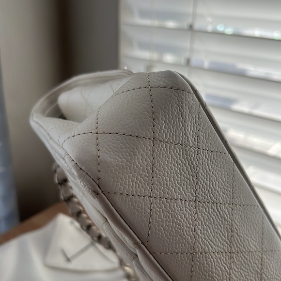 CHANEL Medium Classic Caviar SHW white caviar - Picture 12 of 14